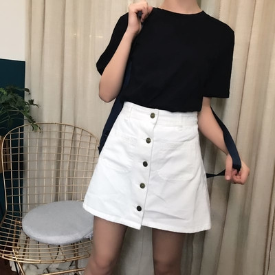 Дънкова пола с висока талия и копчета в различни цветове