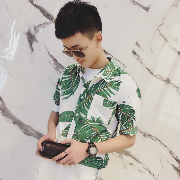 Мъжка риза с къс ръкав с флроални мотиви в три цвята