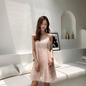 Къса рокля с тънки презрамки в два цвята 