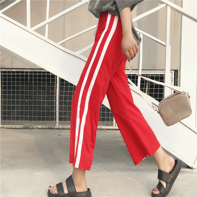 Широк панталон с цепки и кант в различни цветове