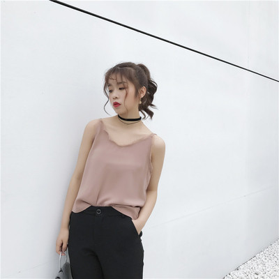 Дамски потник с тънки презрамки и дантела