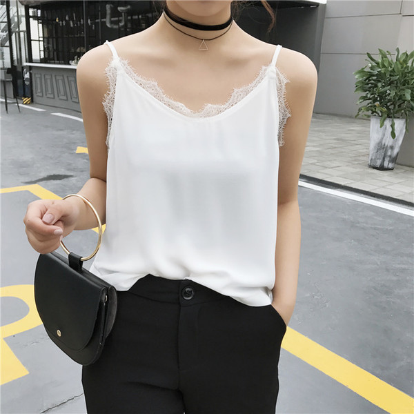 Дамски потник с тънки презрамки и дантела