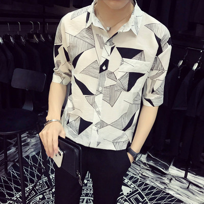 Лятна мъжка риза с геометрични мотиви в два цвята