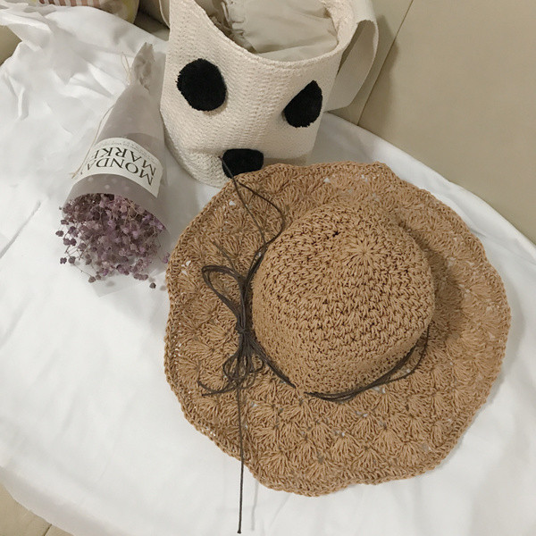 Лятна плетена шапка с панделка