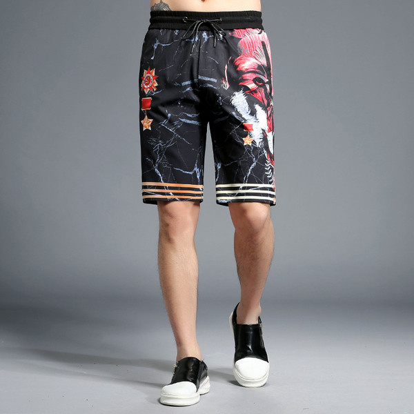 Мъжки модерни къси панталони с цветна щампа