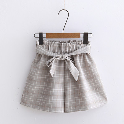 Карирани къси панталони с висока талия и колан в три цвята