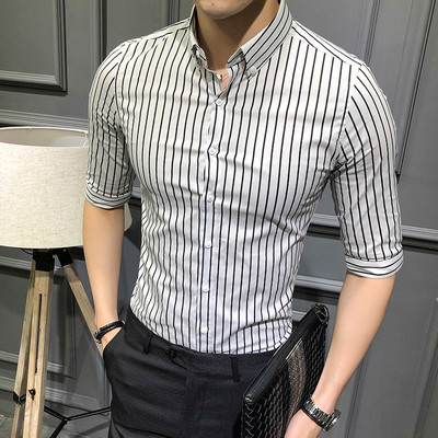 Мъжка вталена риза на райе в вда варианта с дълъг и 7/8 ръкав в черен и бял цвят