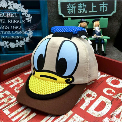 Детска шапка за момчета и момичета в няколко цвята с бродерия - два модела