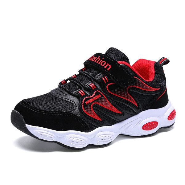 Детски модерни маратонки за момчета с щампа и с груба подметка подходящи за юноши