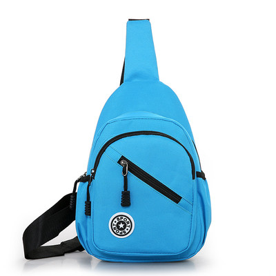 Rucsac curat pentru copii peste umăr, cu element de insignă