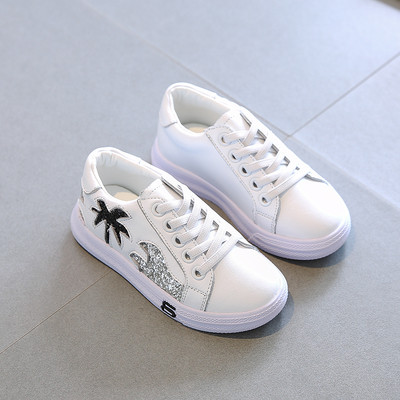 Adidași pentru copii pentru o fată cu aplicație de brocart în diferite culori