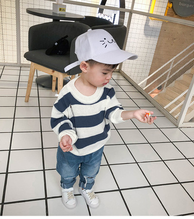 Palarie casual pentru copii alb-negru cu broderie