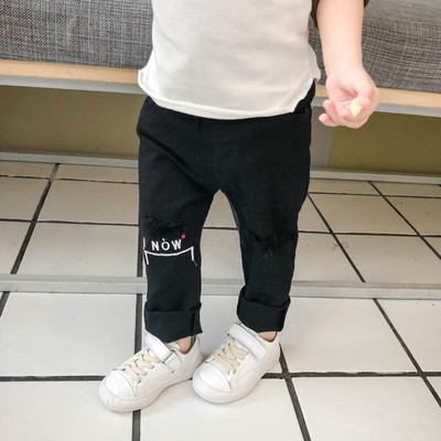 Blugi de copii pentru baieti cu motive rupte si broderii