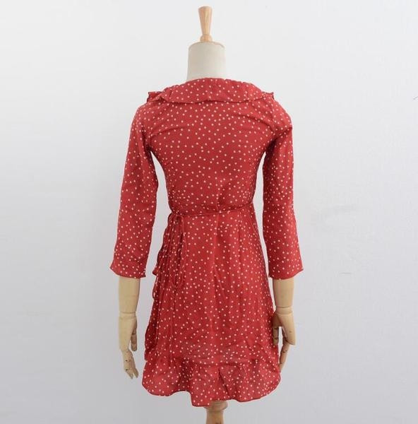 Rochie casual de dama cu decolteu in V in negru si rosu