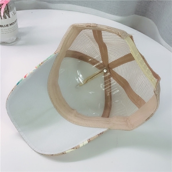 Palarie moderna pentru copii cu motive florale in doua culori