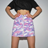 Fusta de dama scurta moderna de camuflaj cu fermoar