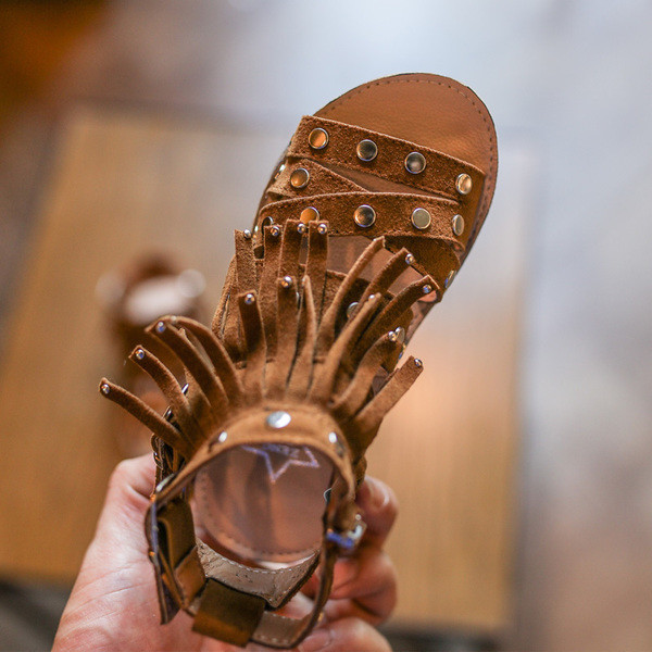 Sandale casual pentru copii pentru o fata cu franjuri in trei culori