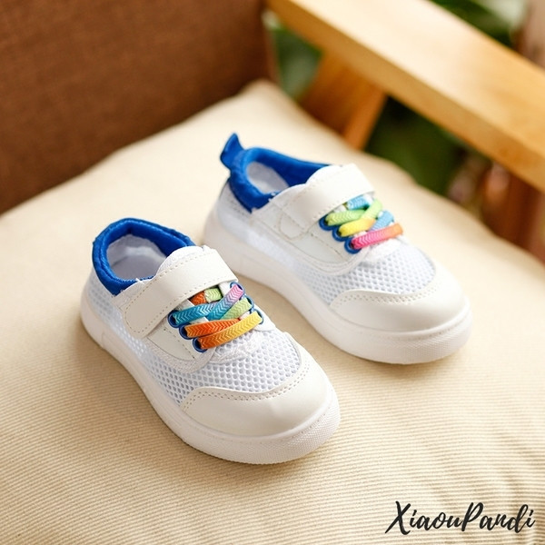 Pantofi sport copii albi cu sireturi colorate