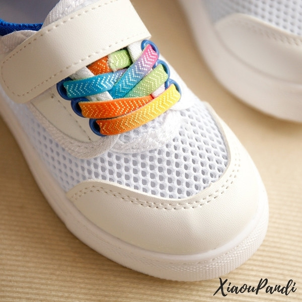 Pantofi sport copii albi cu sireturi colorate