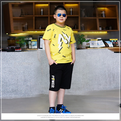 Set copii - tricou cu imprimeu si pantaloni scurti 3/4