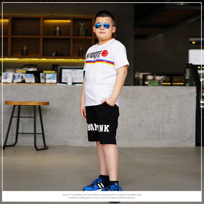 Set copii - tricou cu imprimeu si pantaloni scurti 3/4