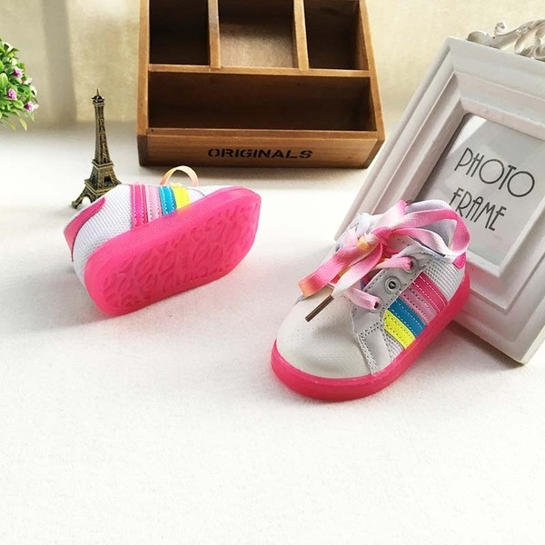 Pantofi sport pentru copii in trei culori