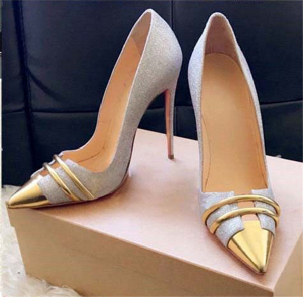 Κομψά γυναικεία παπούτσια  με χρυσά στοιχεία σε δύο χρώματα
