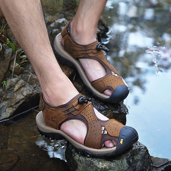 Ανδρικά σανδάλια σε δύο μοντέλα