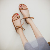 Καθημερινά χαμηλά γυναικεία σανδάλια από οικολογικό δέρμα σε τρία χρώματα