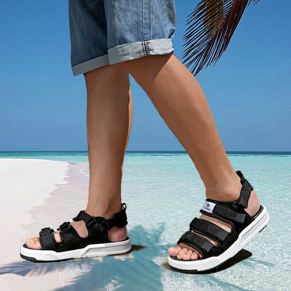 Ανδρικά σανδάλια σε τρία χρώματα σε επίπεδη σόλα