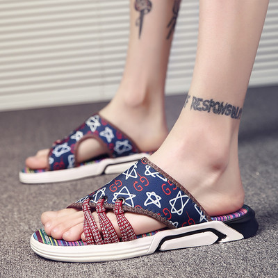 Μοντέρνες ανδρικές παντόφλες