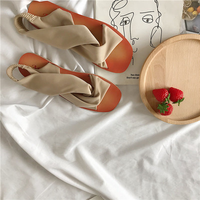 ΝΕΑ καθημερινά χαμηλά γυναικεία σανδάλια σε δύο χρώματα