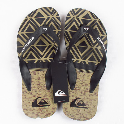 Férfi hétköznapi papucsok különböző alkalmazással