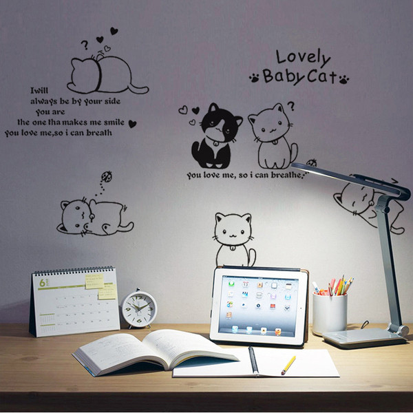 Tapet alb-negru cu șase pisoi și o inscripție