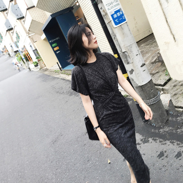 Rochie lungă de damă cu mâneci scurte și un nod în talie de culoare neagră