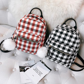 Rucsac in carouri cu puf in diferite culori