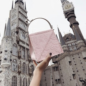 Geantă mică și elegantă, cu dantelă și mâner lung, în patru culori