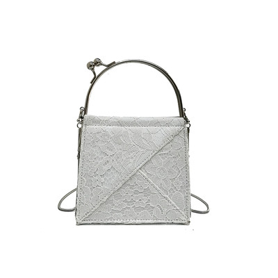 Geantă mică și elegantă, cu dantelă și mâner lung, în patru culori