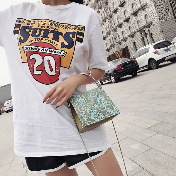 Geantă mică și elegantă, cu dantelă și mâner lung, în patru culori