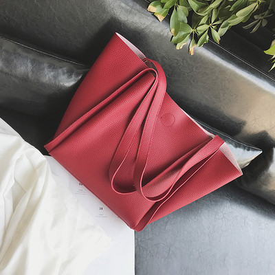 Άνετη γυναικεία τσάντα σε διάφορα χρώματα