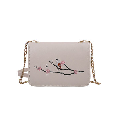 Geanta de dama cu broderie in patru culori