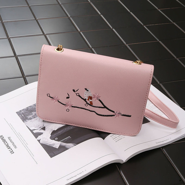 Geanta de dama cu broderie in patru culori