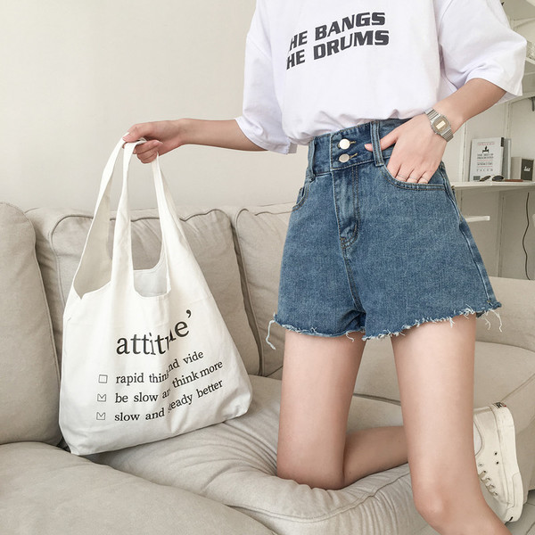 Blugi de dama scurti lati cu talie inalta