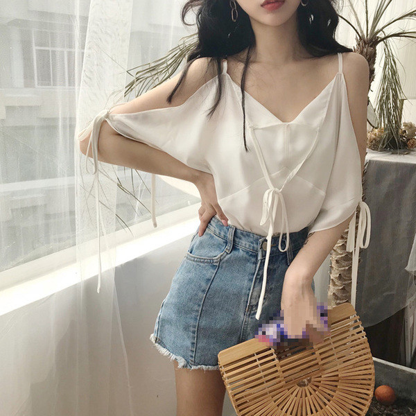 Maieu de damă cu umeri deschiși cu decolteu în V în două culori