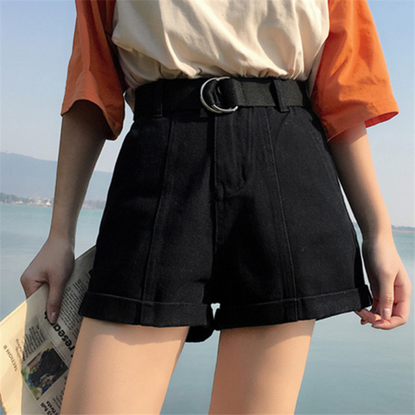 Blugi scurti de dama cu talie inalta si curea, model larg in diferite culori