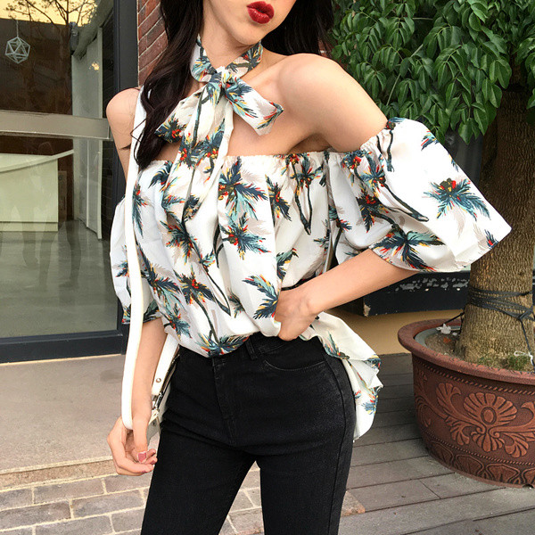 Bluza de dama cu motiv floral in doua culori