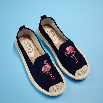 Γυναικεία μοκασίνια σε διάφορα χρώματα