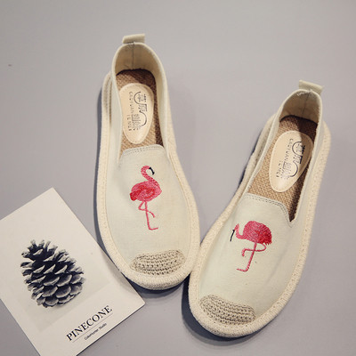 Γυναικεία μοκασίνια σε διάφορα χρώματα