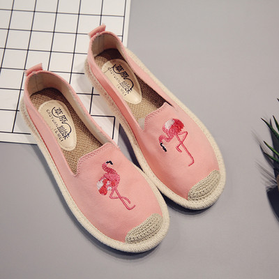 Γυναικεία μοκασίνια σε διάφορα χρώματα