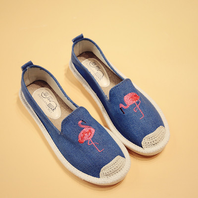 Γυναικεία μοκασίνια σε διάφορα χρώματα